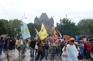 summit peaceful protest before cops