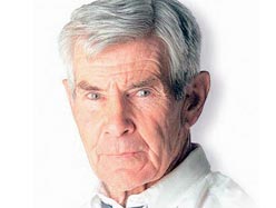 Canadian journalist Peter Worthington