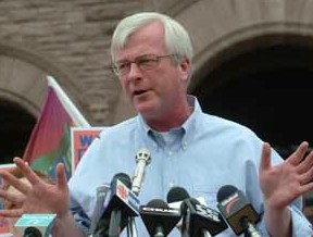 Peter Kormos, then an MPP for the Niagara, Ontario riding of Welland, speaking on the steps of Queen's Park to a gathering of citizens, worried about their jobs and their future.