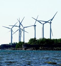 This energy-generating wind farm is located along the shores of Lake Erie in Buffalo, New York, and is planned for expansion. Meanwhile, Niagara, Ontario has said no to green energy generators.