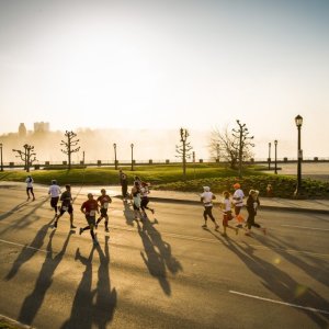 Runners on Table Rock in Niagara Falls