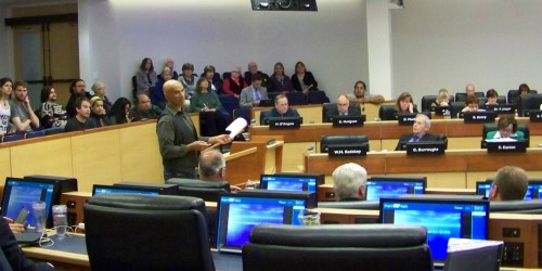Niagara citizen Ed Smith raises concerns at recent regional council meeting over Niagara Peninsula Conservation Auhority practices. Photo by Doug Draper