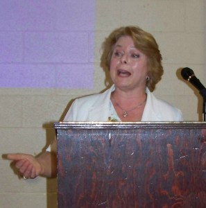 No Burn Niagara member and Ontario Zero Waste Coalition founder Liz Benneian speaks against waste incinerator proposal at public meeting this June. Photo by Doug Draper