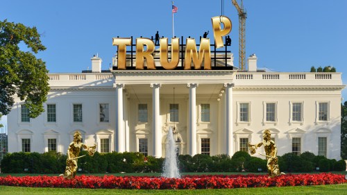 trump-white-house-again